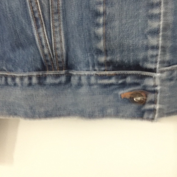 GAP Vintage Jean Jacket Size Medium - Picture 3 of 6